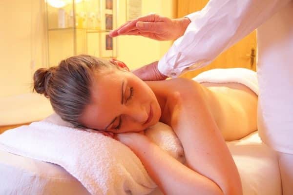 Ontspannende nek- en rugmassage 1e half uur